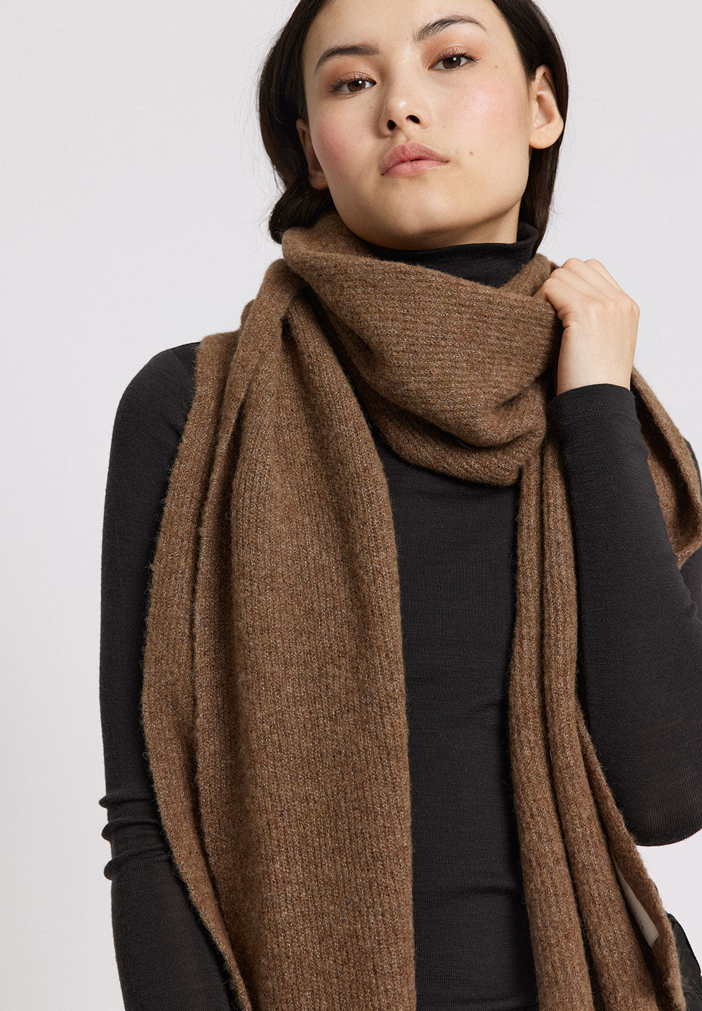 Rethinkit Knitted Wool Wide Scarf SNUG Acc 9515 dark brown melange