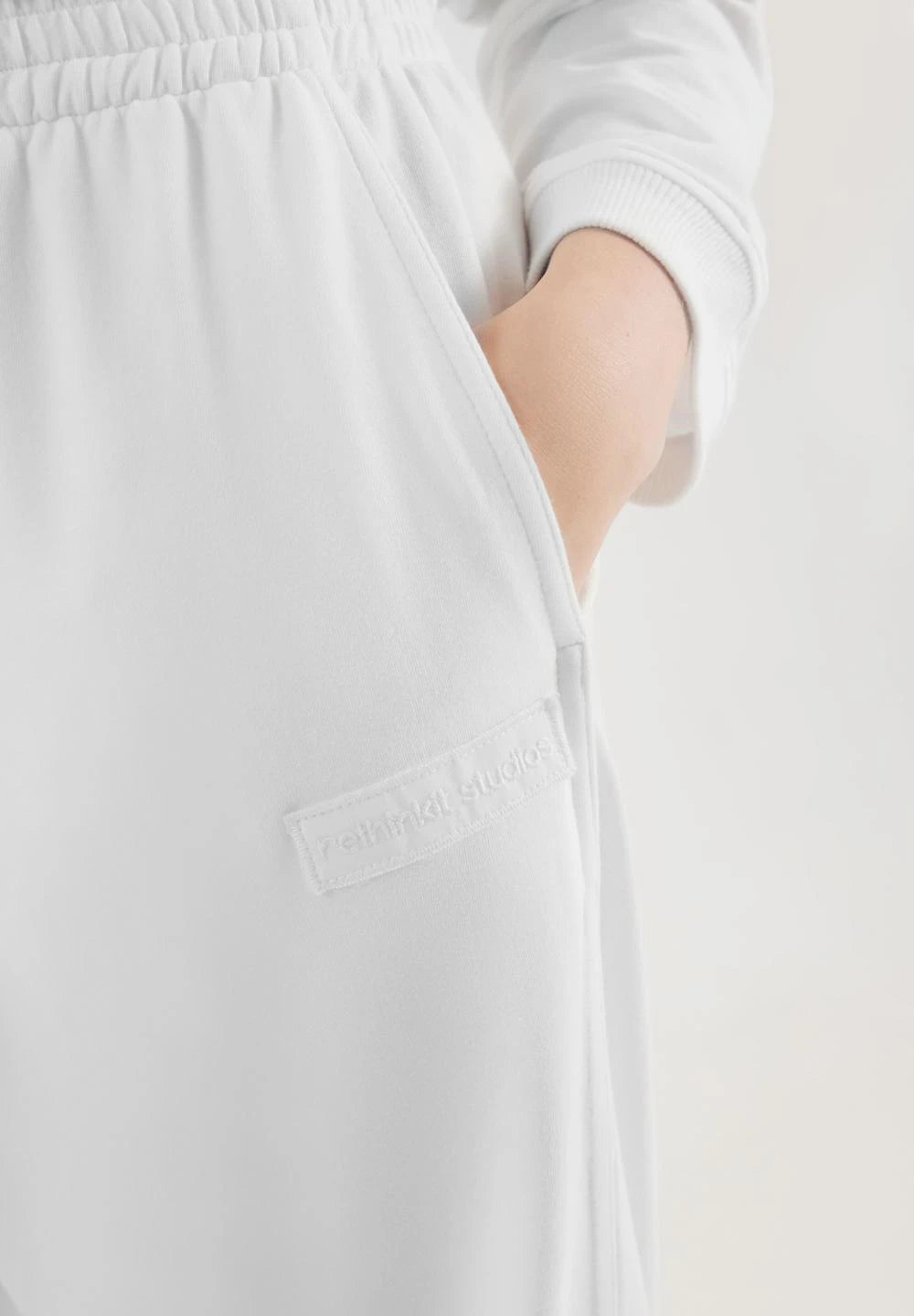 Rethinkit Light Sweat wide Trousers 0364 white