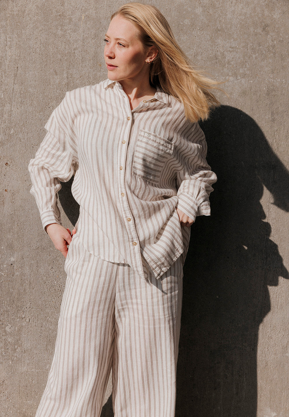 Rethinkit Stribet Skjorte PJ Shirts and Blouses 0076 warm grey stripe