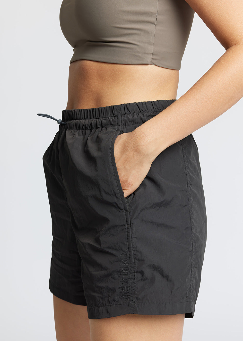 Rethinkit Track Shorts Petri Shorts 0022 almost black